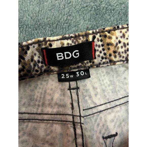 BDG High Rise Cigarette Ankle Skinny Jeans Tan & Black animal Print Women’s 25 - Picture 7 of 7